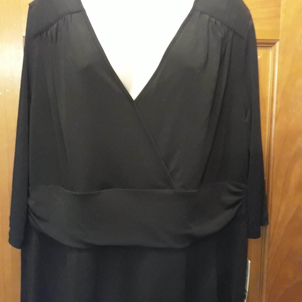 Plus Size Black Slimming Dress-NEW